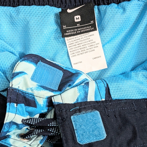 NIKE, Glow Diverge 9-inch E-Board Swim Trunks, Size Medium, EUC. - Picture 9 of 10